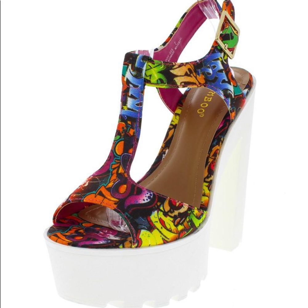 Floral mixed color platform